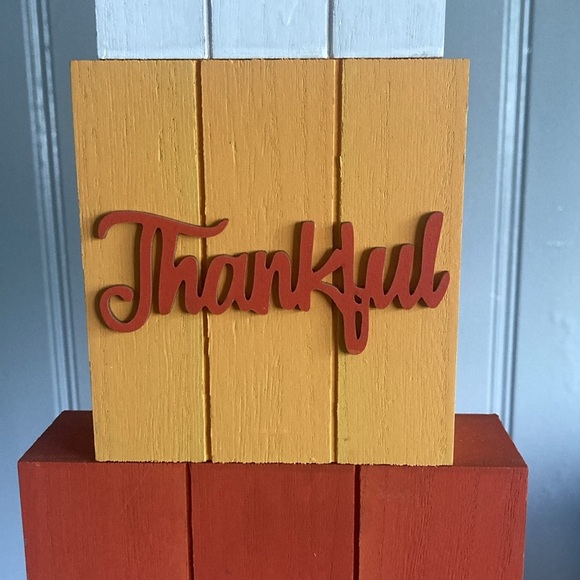 NWT-Stunning Grateful Thankful Blessed Triple Stacked Wooden Box Pumpkin Sign 🍁 - Picture 7 of 17